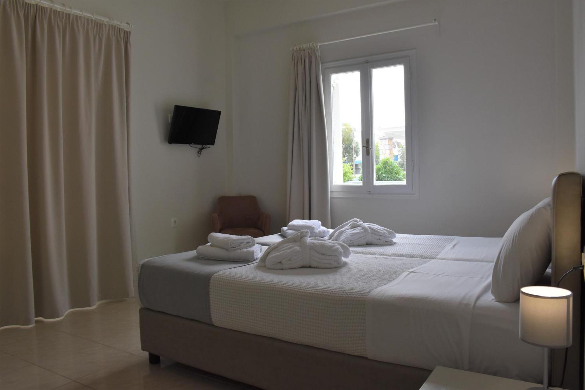 De_Naxia Suites Perissa  Pokoj fotografie