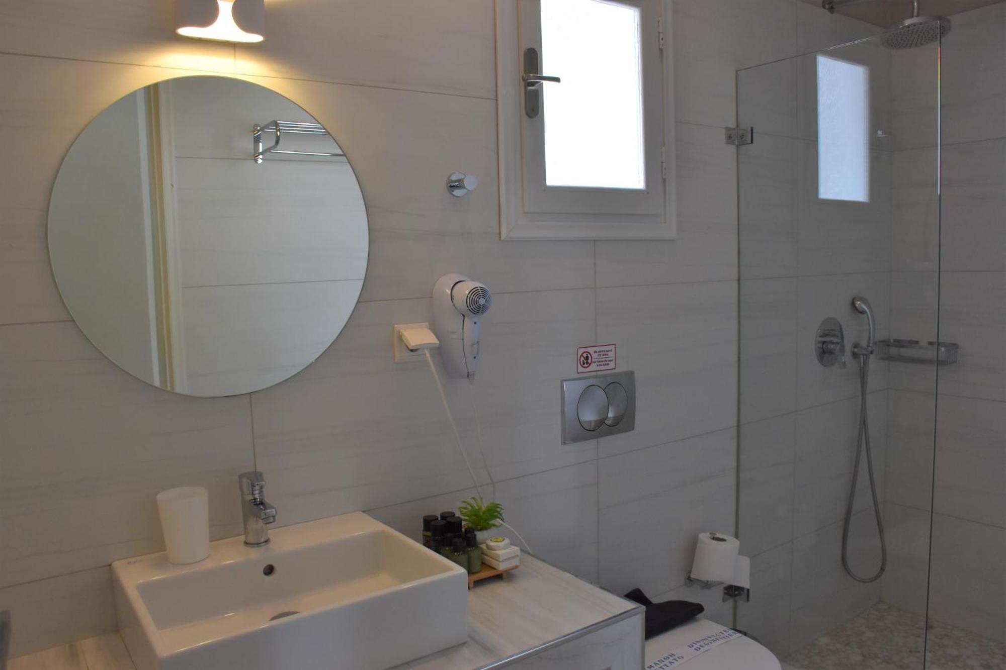 De_Naxia Suites Perissa  Pokoj fotografie