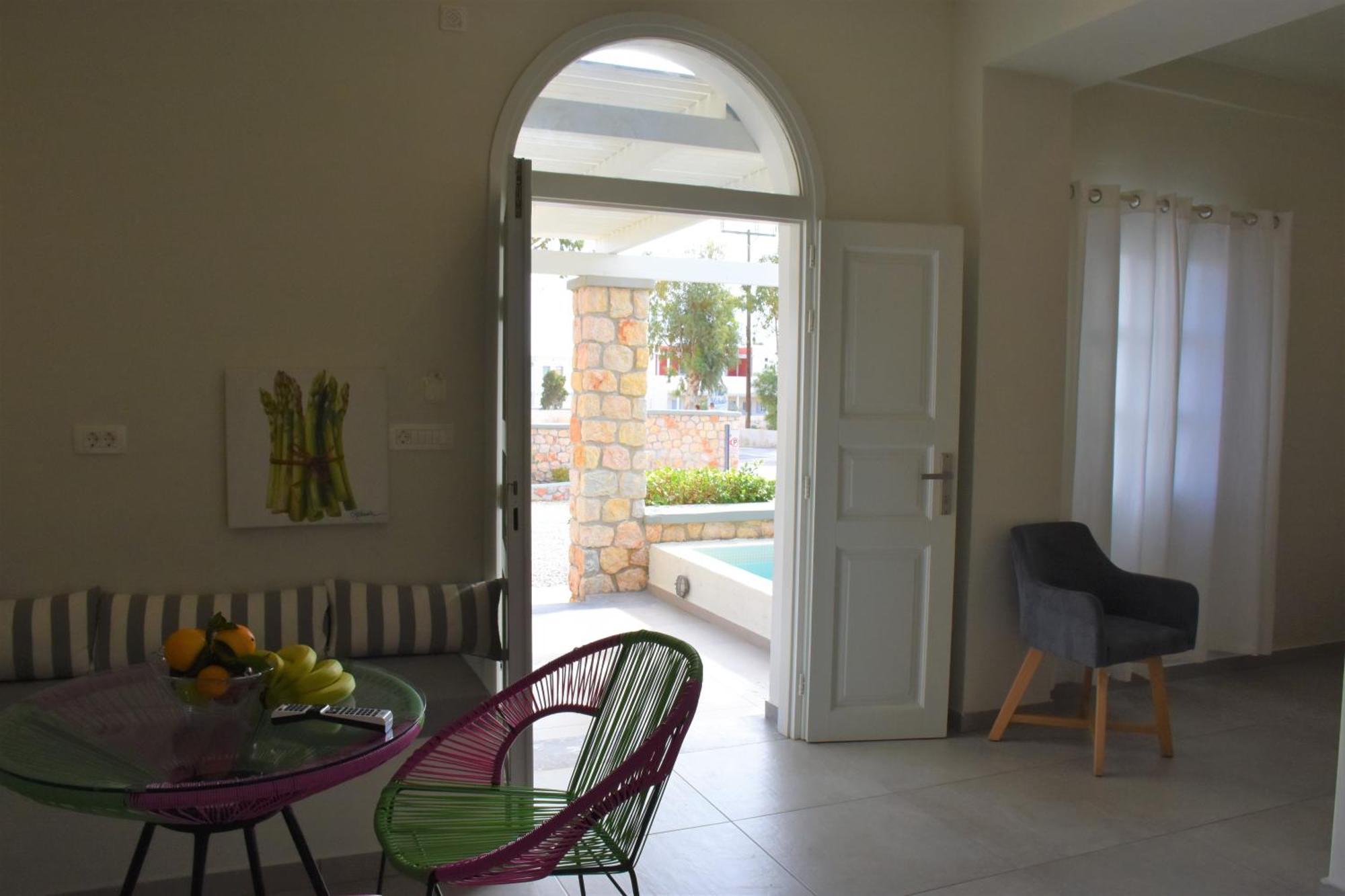 De_Naxia Suites Perissa  Pokoj fotografie